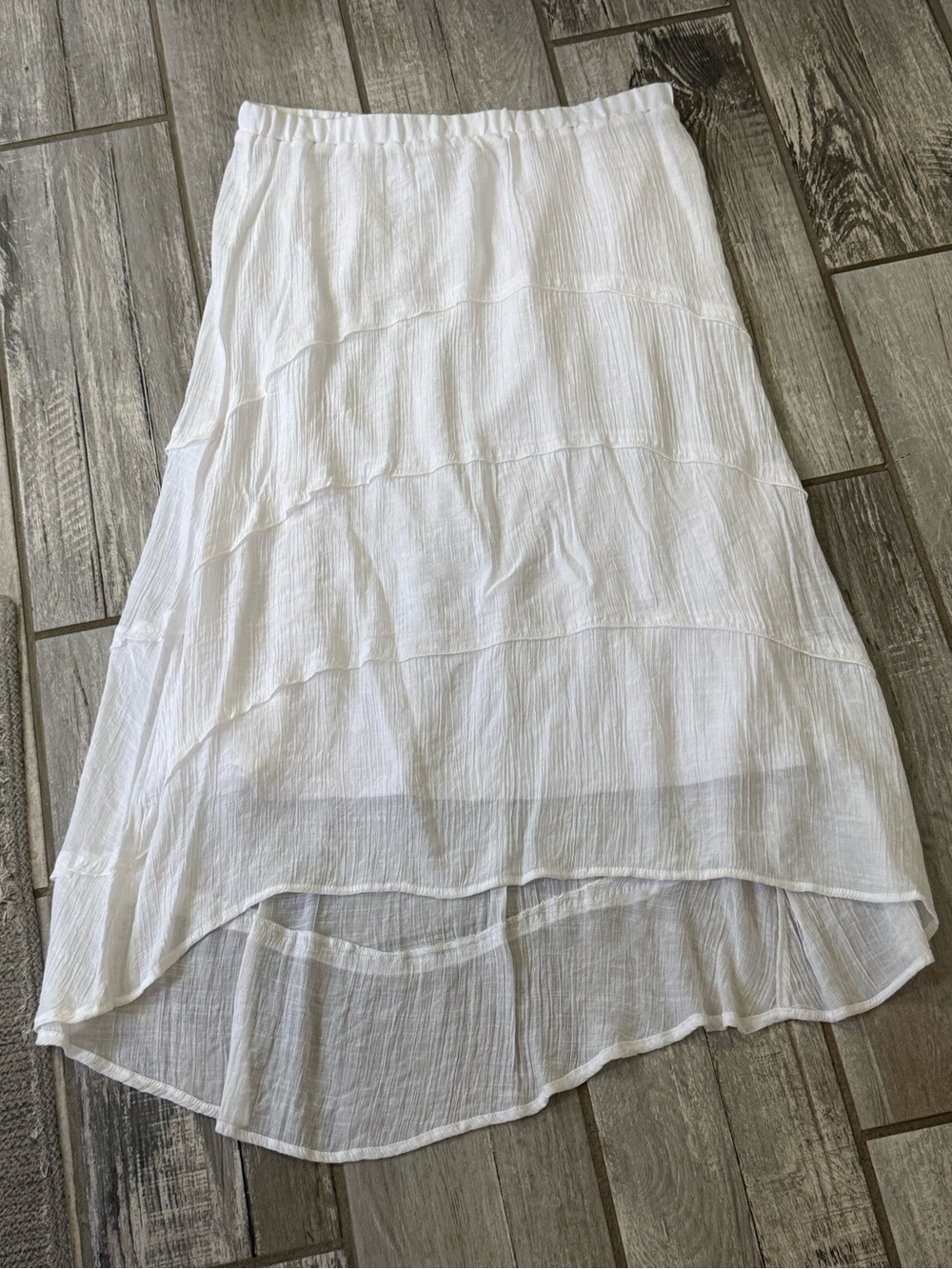 Women’s white maxi skirt